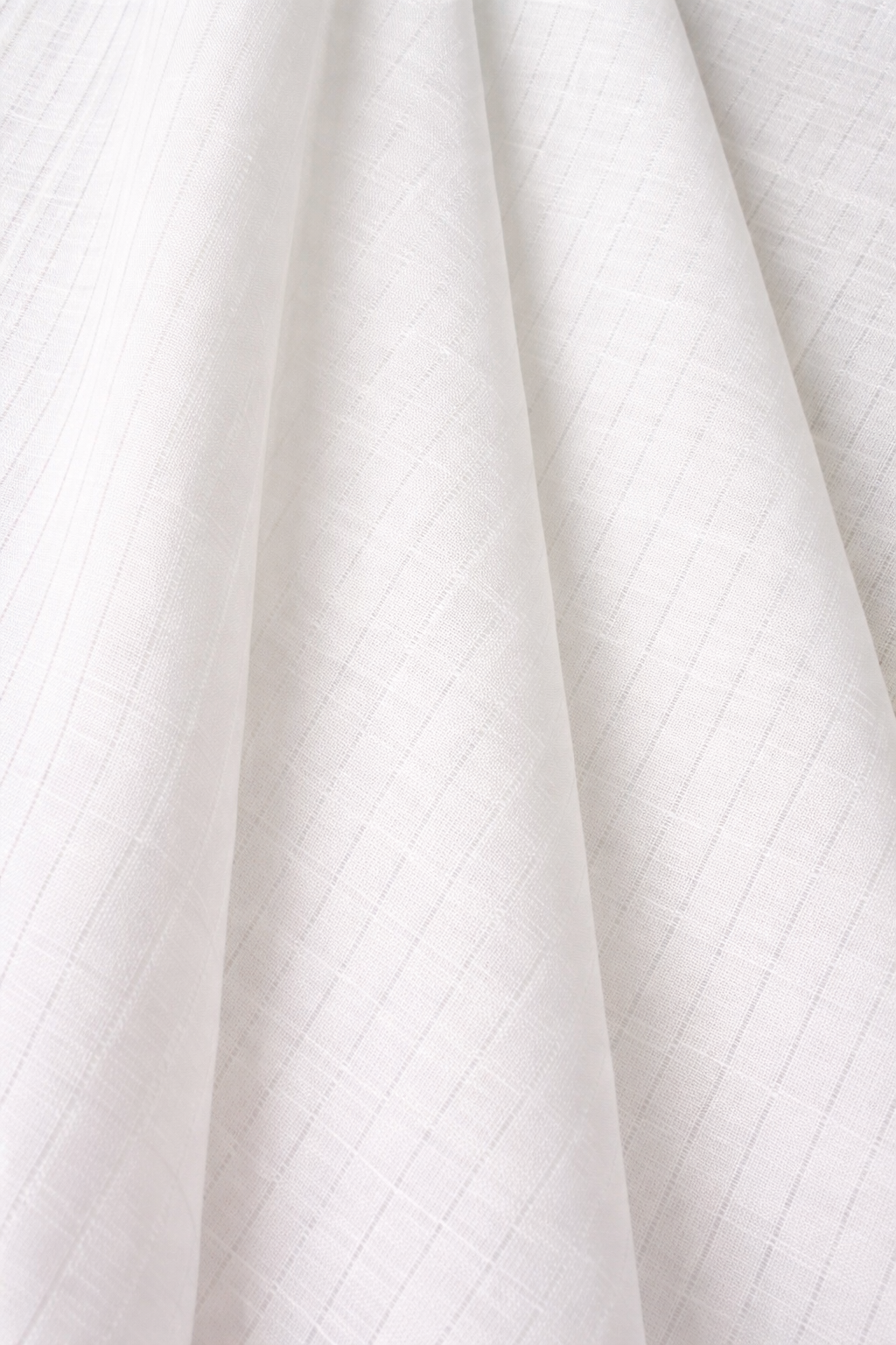 60 Lea White Fine Stripe Linen (Dense Stripe)